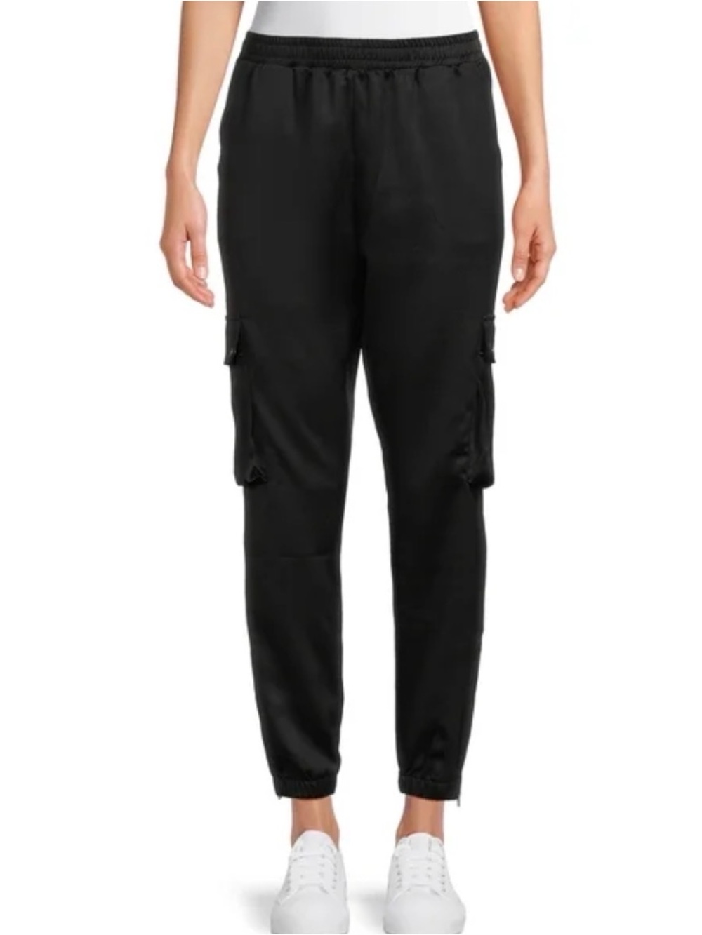 Time and Tru Women’s Black Satin Cargo Jogger size Medium NWT